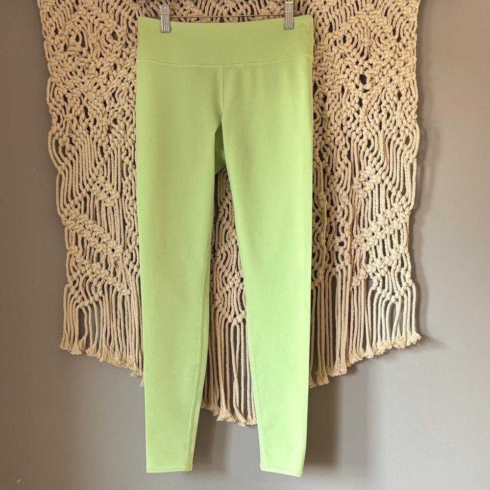 ALO Yoga Light Green Leggings